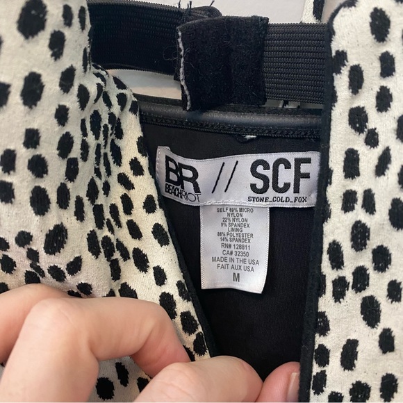 **RARE** Beach Riot Stone Cold Fox The Coqui One Piece in Dot Texture swimsuit - Picture 4 of 5